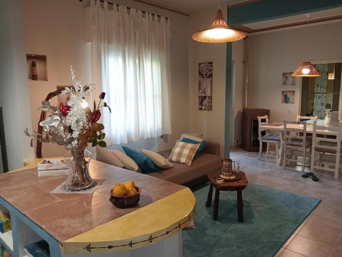 Appartamento casa Guanita Uzzano Esterno foto