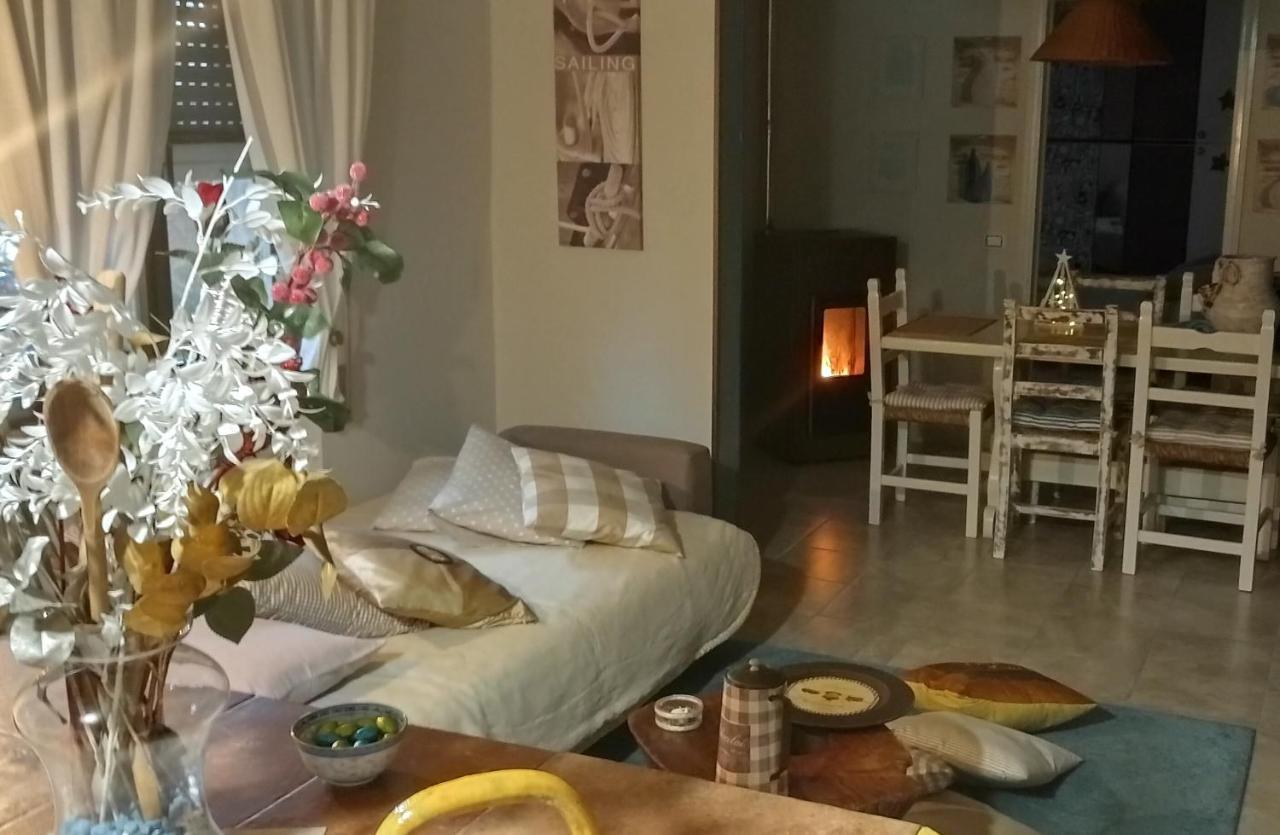 Appartamento casa Guanita Uzzano Esterno foto